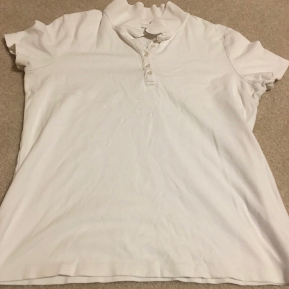 5/$10 Studio Works White Medium Short-Sleeve T-Shirt Polo